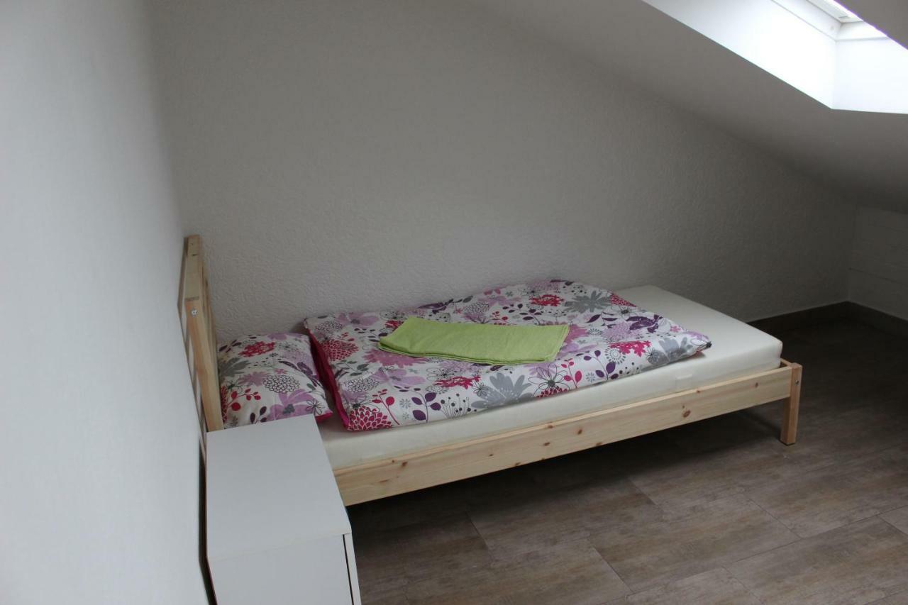 Zv-Scholtz Gaestehaus Neuoetting Simbacher Strasse 7 Buitenkant foto